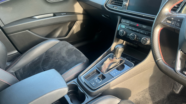 SEAT Leon 1.5 TSI EVO 150 FR Black Edition [EZ] 5dr DSG Petrol Hatchback